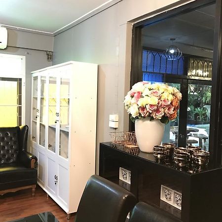 Add Home Hostel Vipavadee 42 Bangkok Eksteriør billede