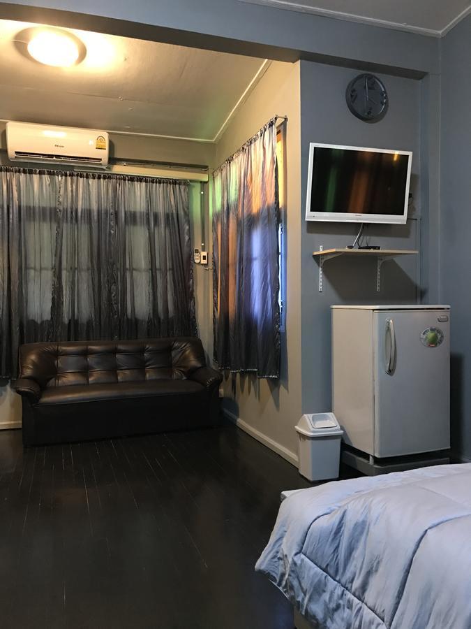 Add Home Hostel Vipavadee 42 Bangkok Eksteriør billede